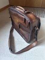 Sac Berluti en cuir patiné, parfait pour la rentrée!
