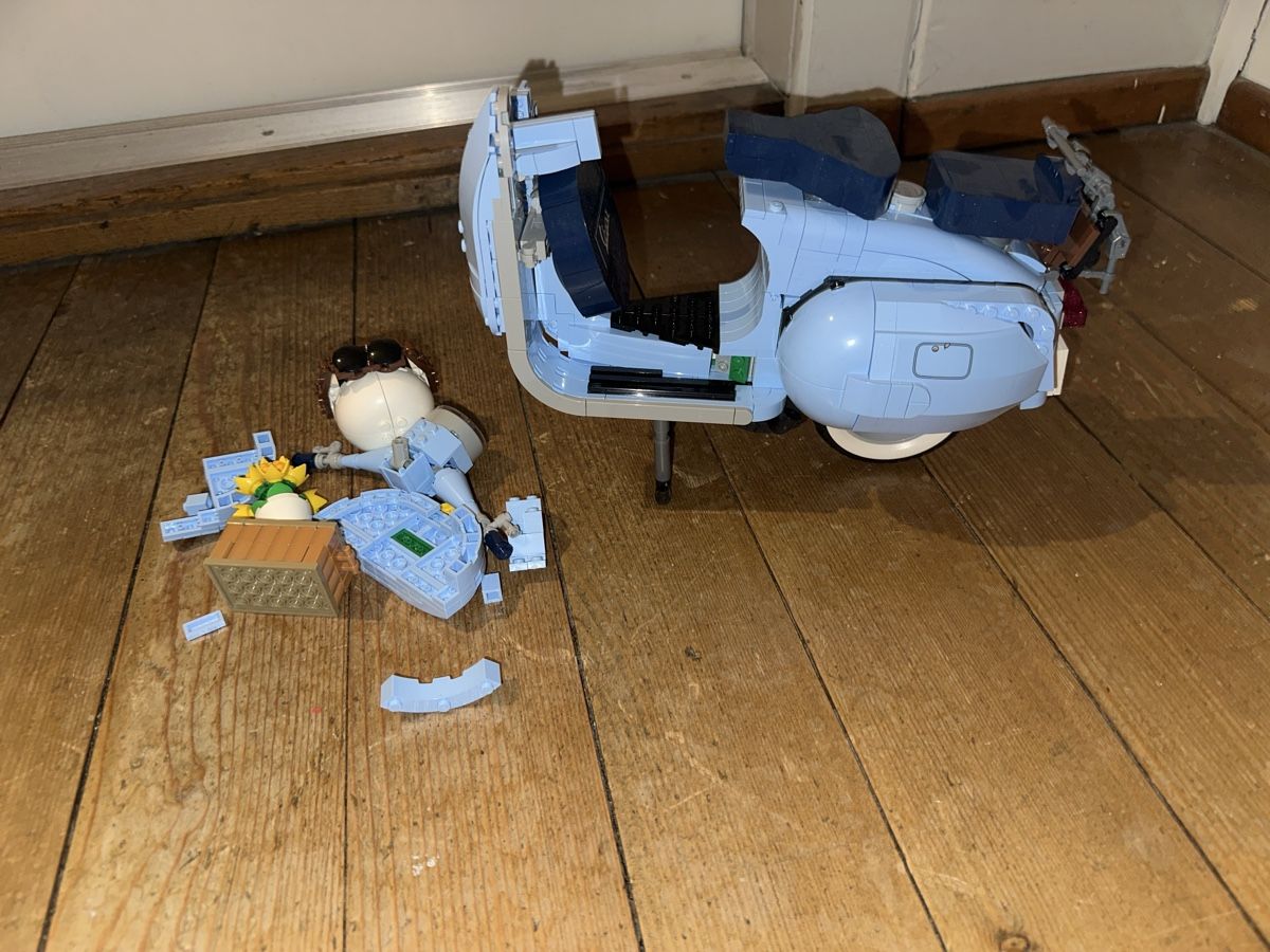Lego Jeux de construction: Lego Vespa 125 – Défectueux à Grenchen par lar_9mhm