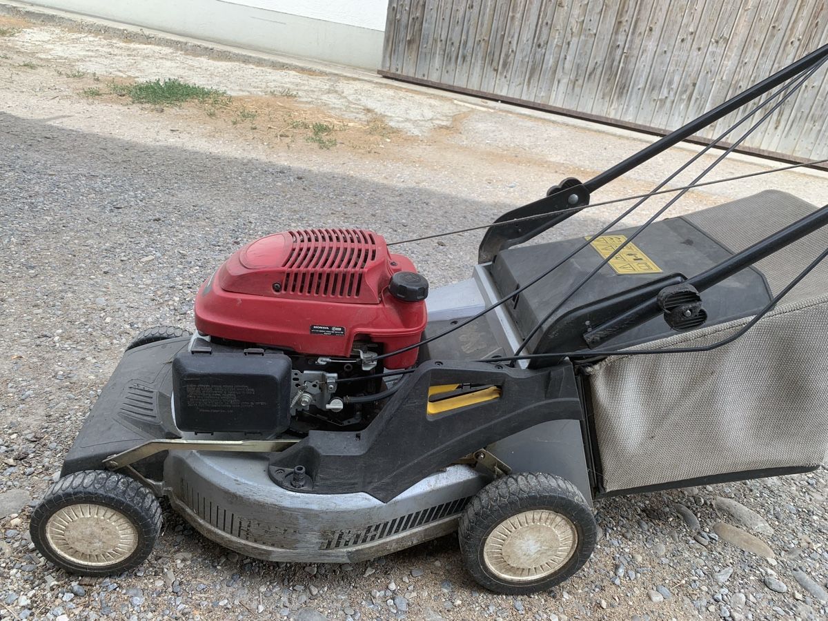 Honda Tondeuses à gazon: Rasenmäher Honda – D'occasion à Kappelen par MF1200 1