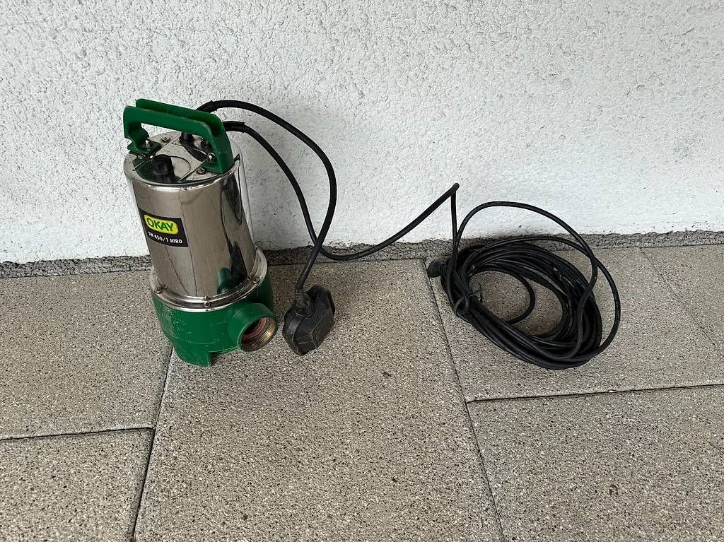 Pompe & Parti di ricambio: Schmutzwasserpumpe – Usato da Richterswil venduto da Blue210