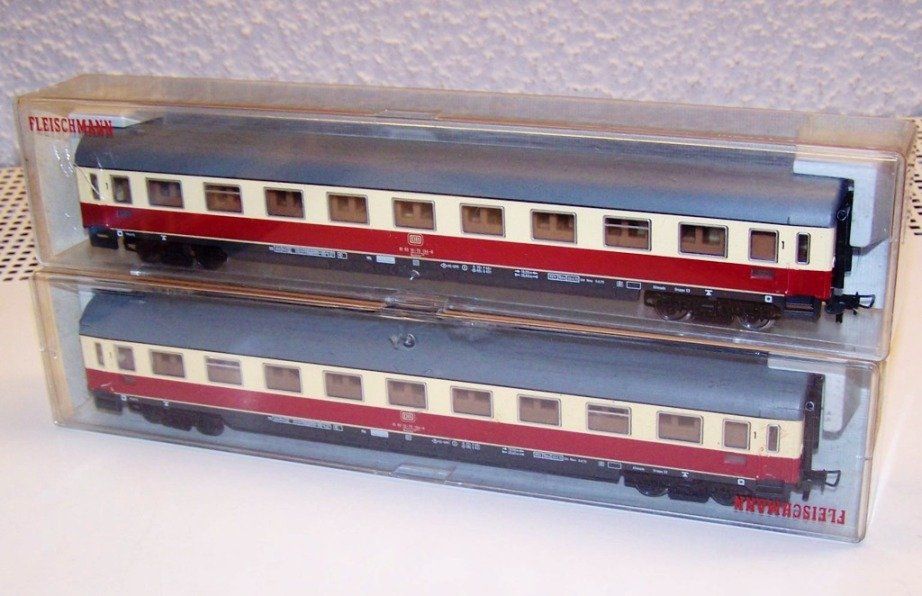 FLEISCHMANN 5162, wagon restaurant à pantographe TEE DB neuf BO
