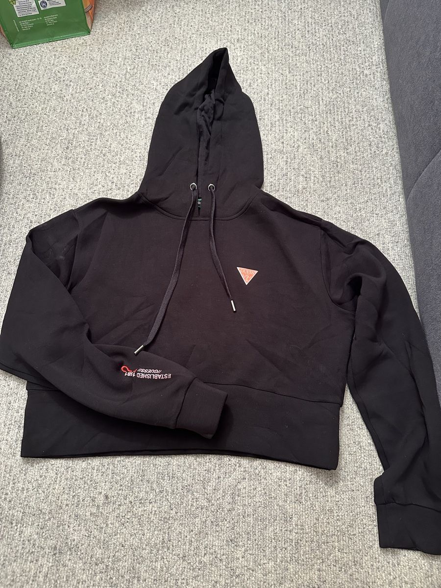 Guess Maglioni & Felpe: GUESS DAMEN-HOODIE – Nuovo (secondo la descrizione) da Richterswil venduto da Tamtamgirl2