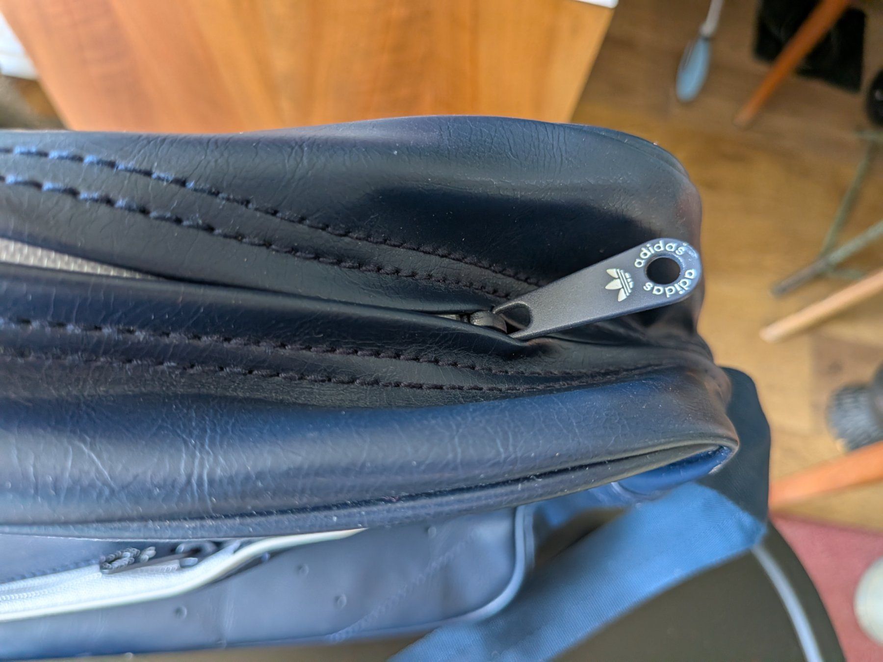 Adidas Taschen: Adidas Tasche – Gebraucht aus Emmen von magelan 2