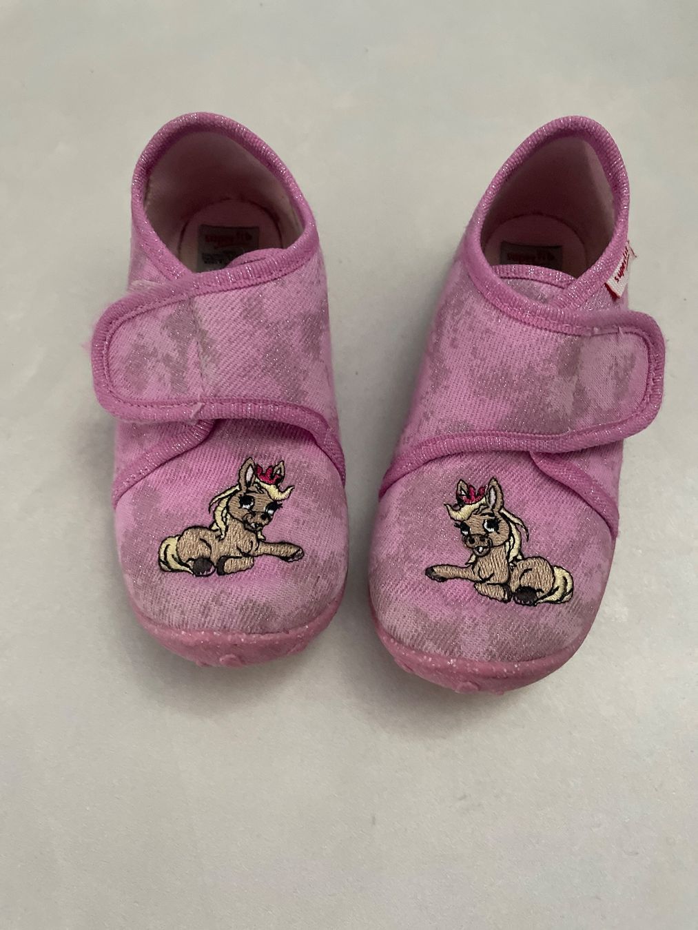 Superfit Scarpe per ragazze: Hausschue Grösse 24 – Usato da Buch am Irchel venduto da pas_ddk2