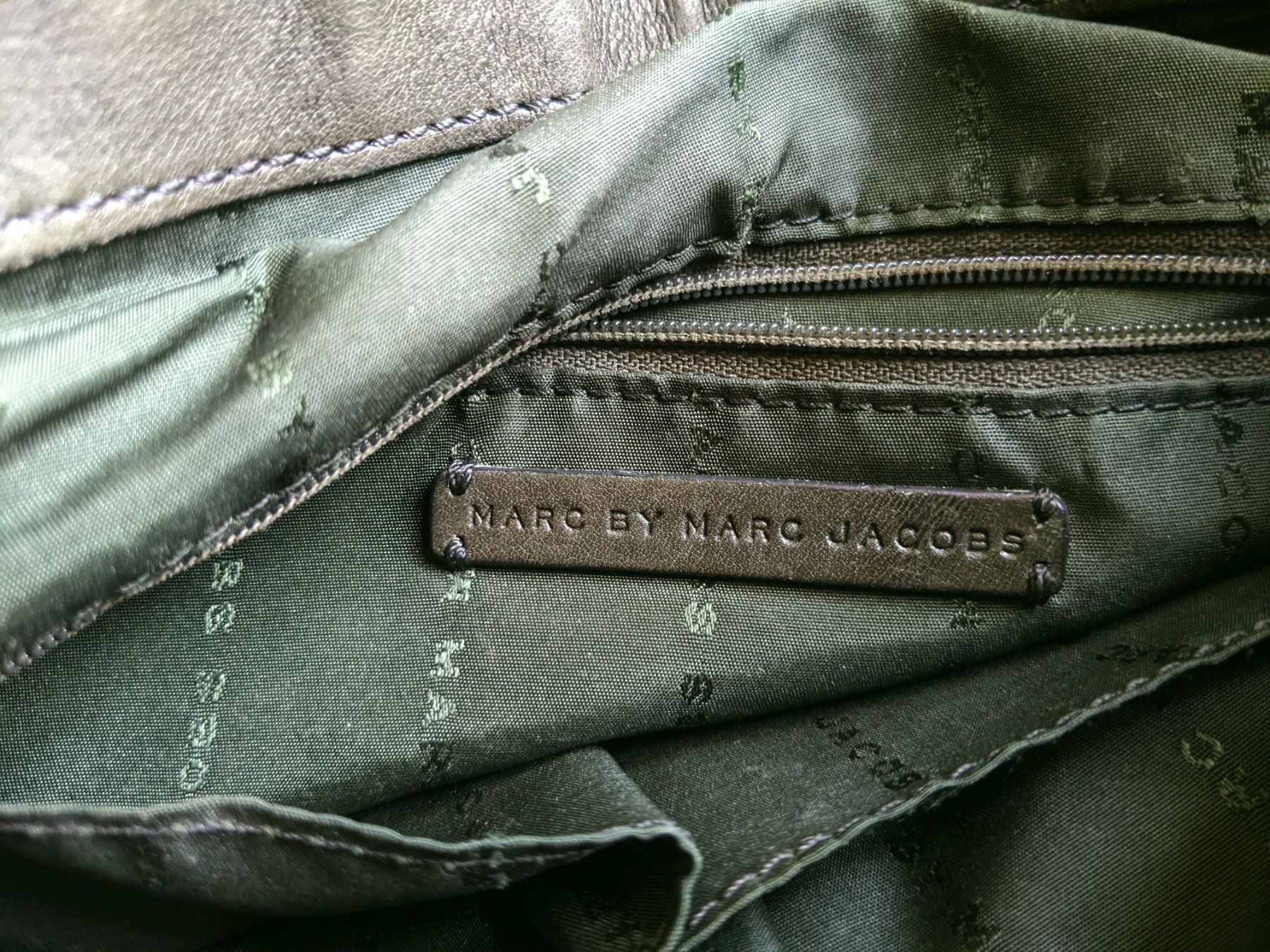 Marc Jacobs Borse da donna: MARC BY MARC JACOBS : Sac en cuir brun-vert – Usato da Petit-Lancy venduto da lilycerise 7