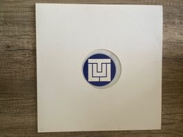 A689/Jethro Tull Under Wraps