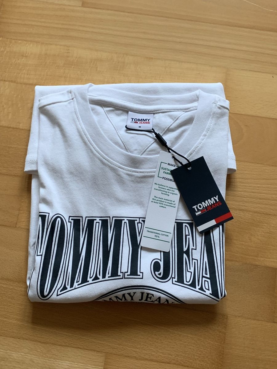 Tommy Hilfiger T-shirt: T-Shirt Varsity Relaxed - Weiss Grösse M – Nuovo e nell'imballaggio originale da Erlenbach ZH venduto da Ritschly