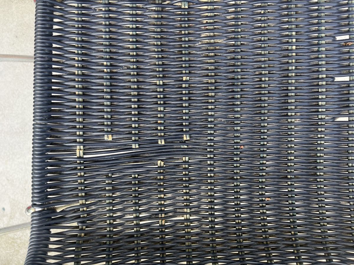 Chaises: 2 Stühle mit Kunstseilgeflecht – D'occasion à Zürich par Ikksi 3