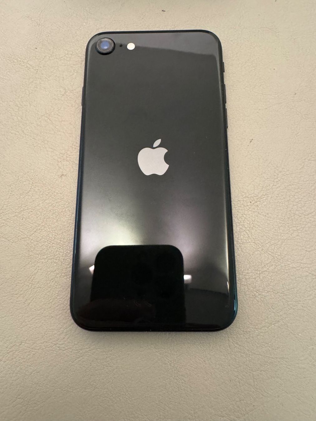 Apple Telefoni cellulari / Smartphones: iPhone SE 2020 – Usato da Adliswil venduto da Busys 3