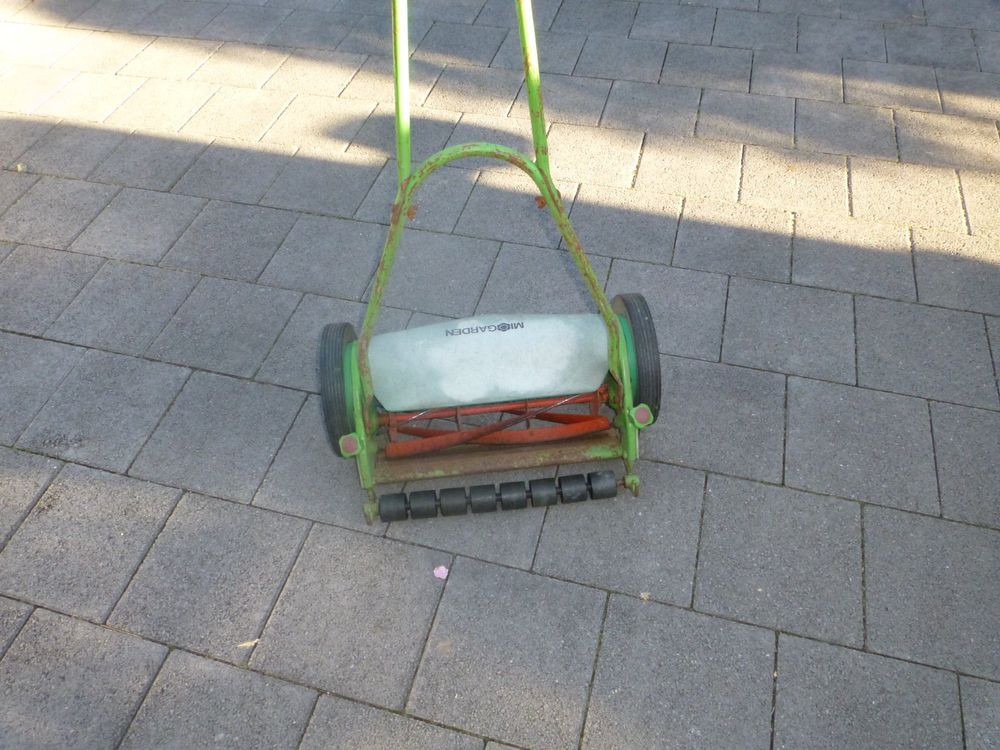 Spindelmäher, Handmäher, Rasenmäher zum schieben MIOGARDEN Kaufen auf
