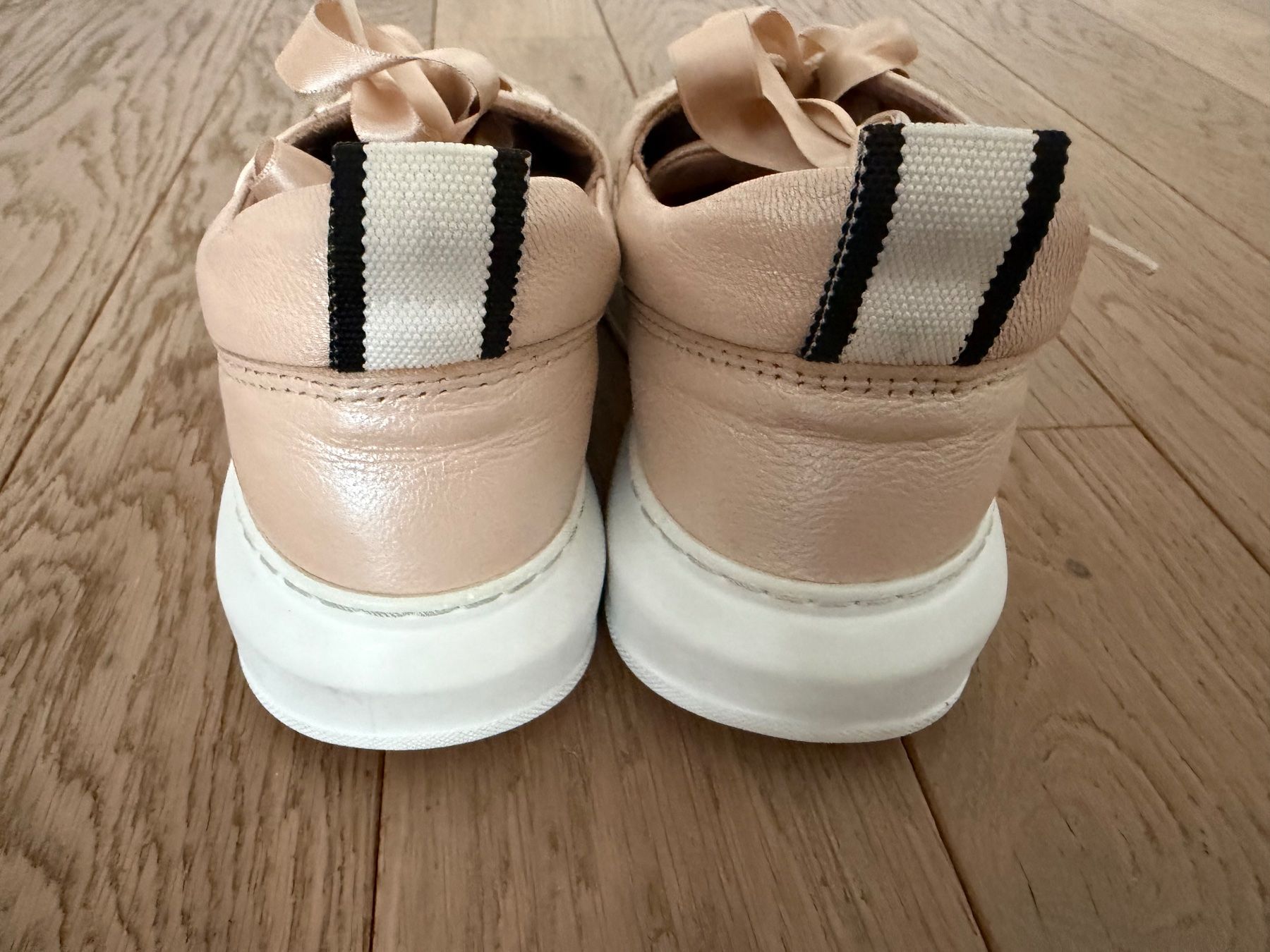 Scarpe da donna: Sneaker Gr. 37 – Nuovo (secondo la descrizione) da Wiesendangen venduto da gefion99 3