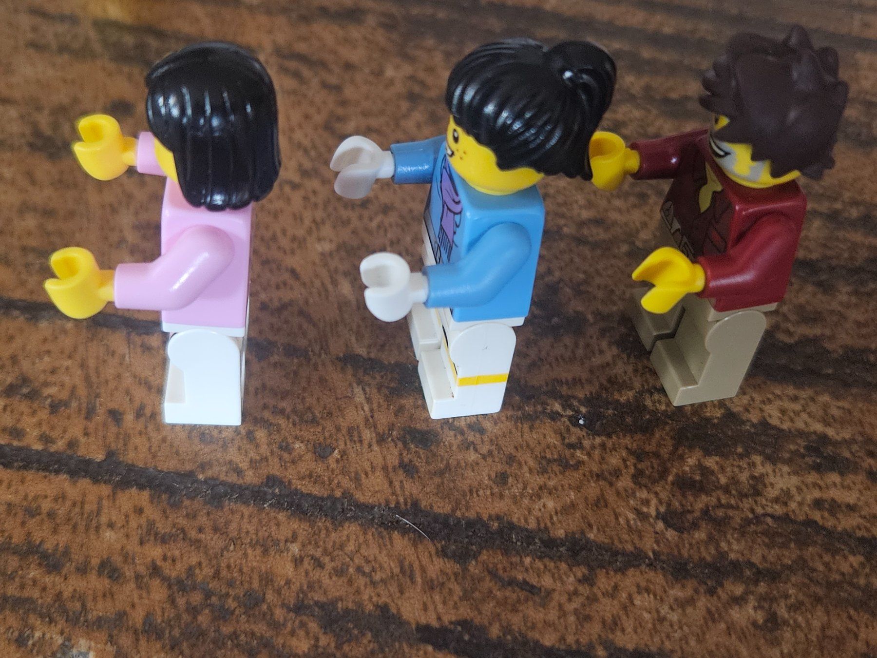 Lego Kit di costruzioni: lego lot de 3 figurines – Usato da Confignon venduto da Ecrofigs 3