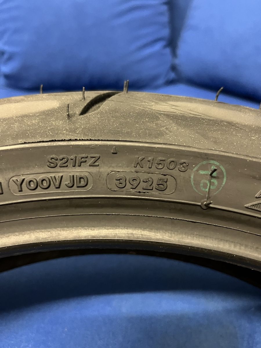 Pneus & Kompletträder: Bridgestone Battlax S21 120/70 R17 – Neu und originalverpackt aus Benglen von sal_zf9m 3