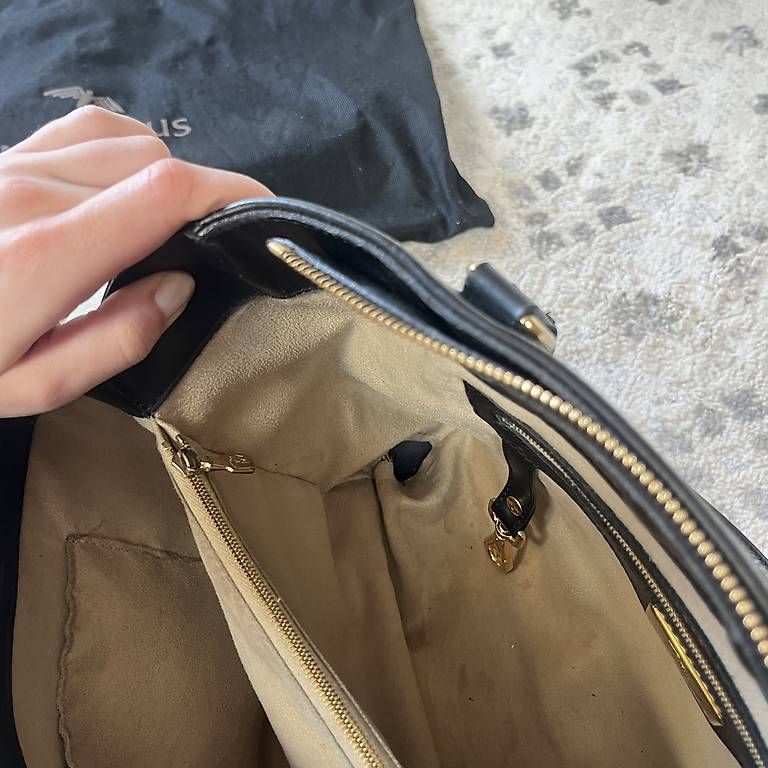 Maison Mollerus Borse da donna: Maison Mollerus Sulz Tasche, schwarz & gold – Usato da Winterthur venduto da Anouk.Mia 4