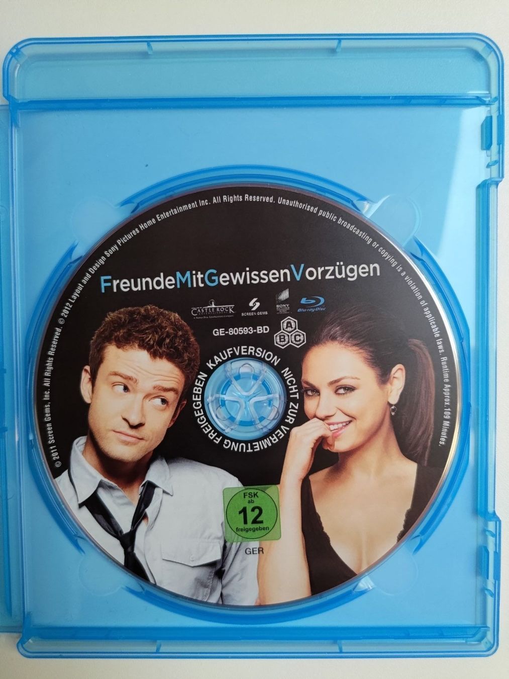 Tous les DVDs: Freunde mit gewissen Vorzügen – D'occasion à Liestal par Kratzilla 1