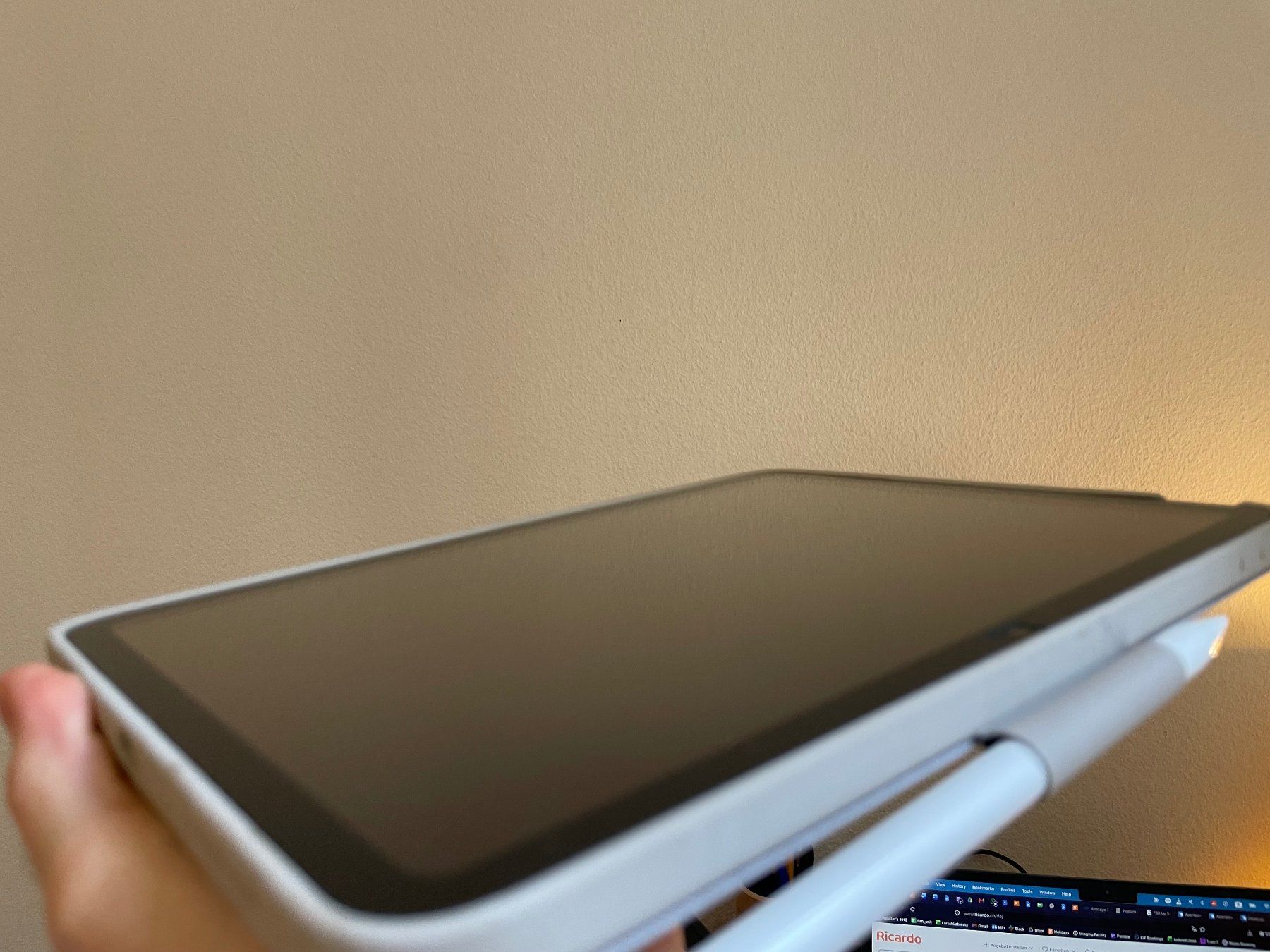 Apple Tablet PC: iPad 10 – Gebraucht aus Lausanne von luk_yw2r 4