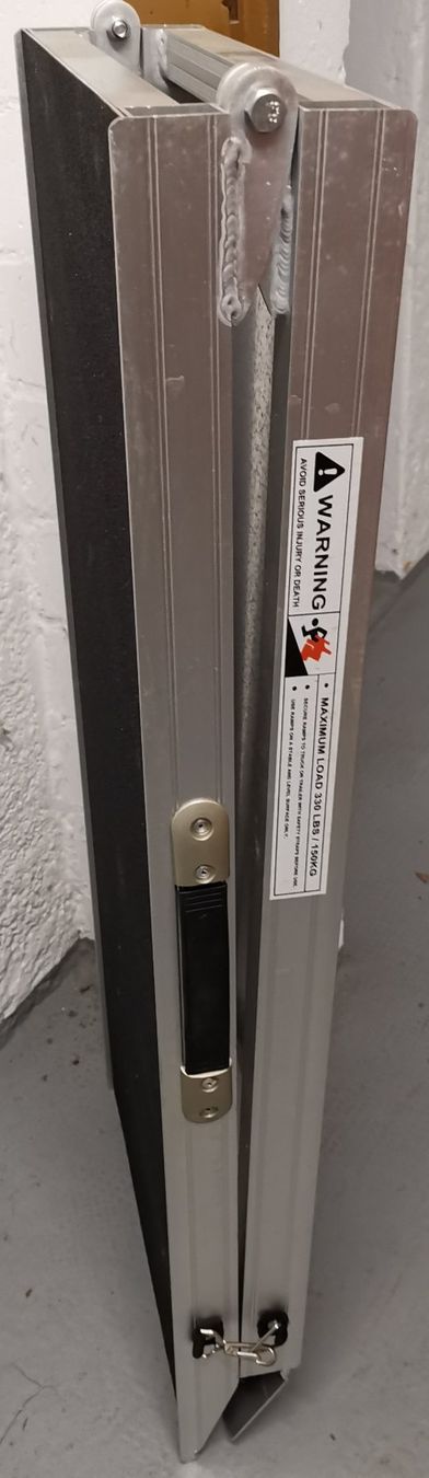 Auffahrrampen: Laderampe ALU – Gebraucht aus Liestal von Ciccoo 7