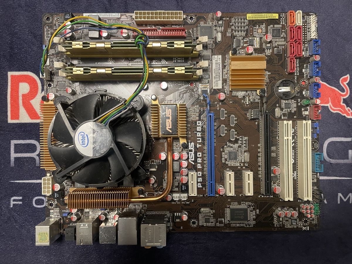 Asus Schede madri: Carte mère ASUS P5Q Pro Turbo complète – Usato da Denges venduto da Ricautomotive