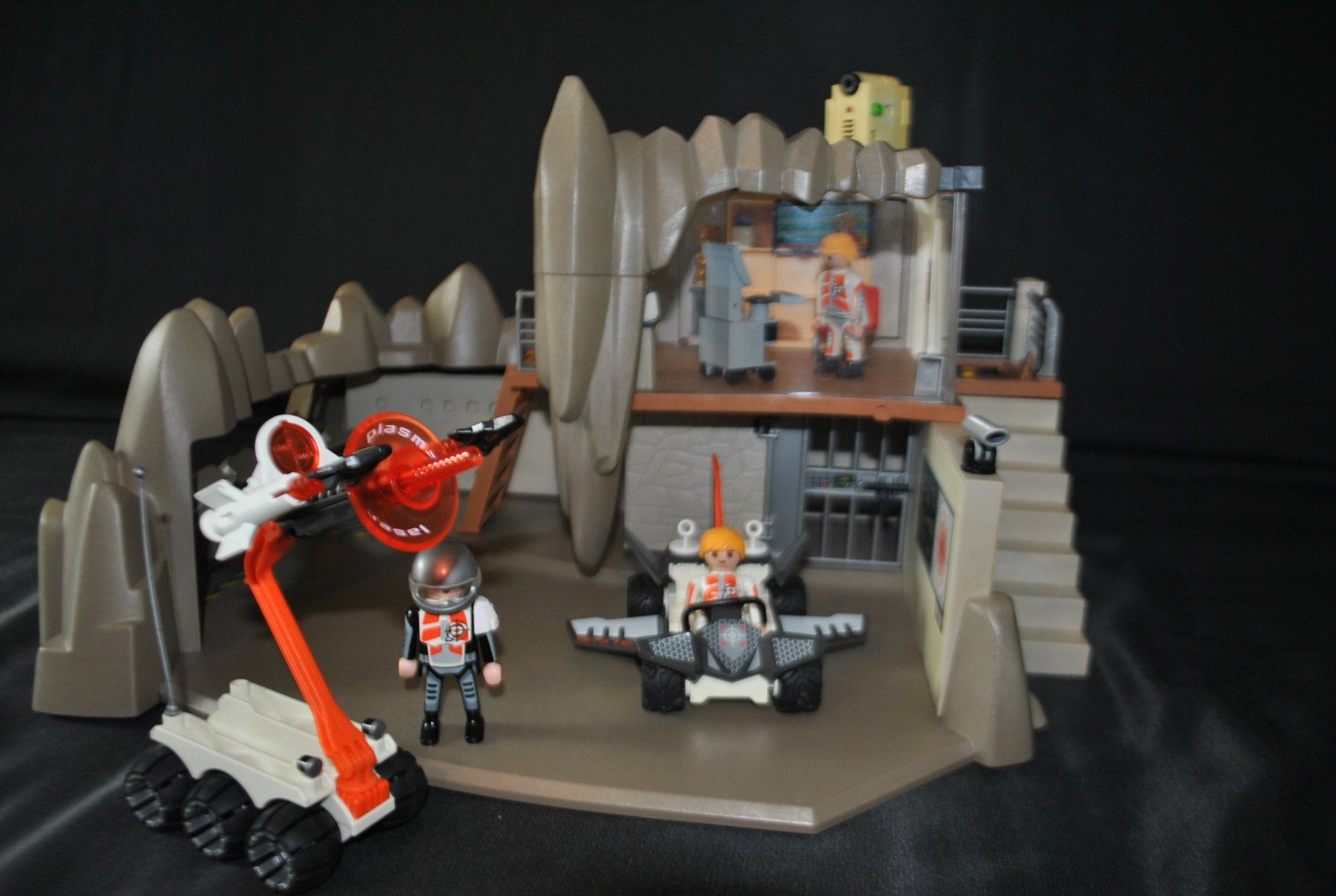 Playmobil Spielzeuge: PLAYMOBIL Agenten Hauptquartier Station 4875 – Gebraucht aus Rothenburg von Bison2 2