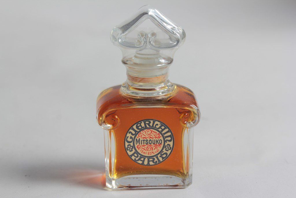 Guerlain Profumi & Eau de Toilette: GUERLAIN Flacon de parfum Mitsouko 15 ml – Nuovo (secondo la descrizione) da Vandoeuvres venduto da Dom-Tom 1