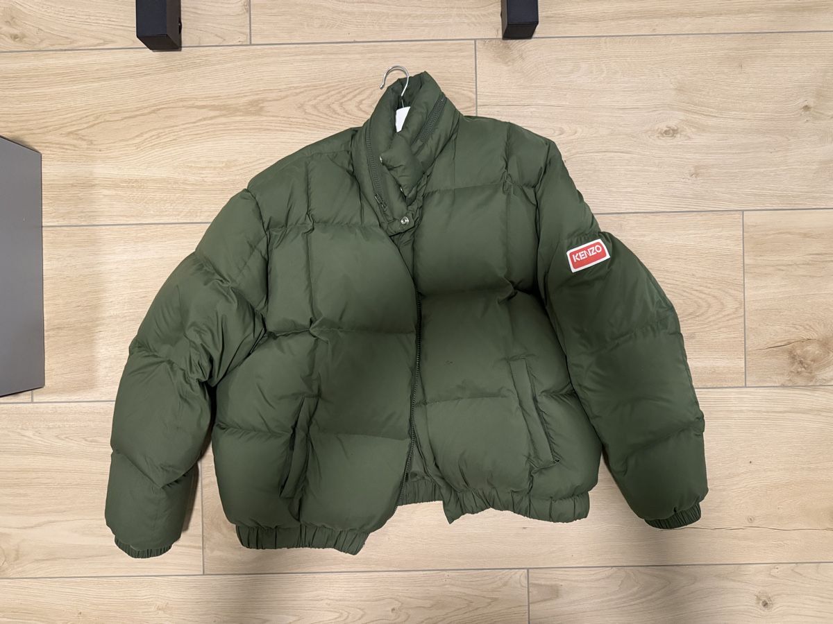 Giacche: Cozy Kenzo Puffer Jacket - Olive Green – Usato da Zürich venduto da eli_gmr8