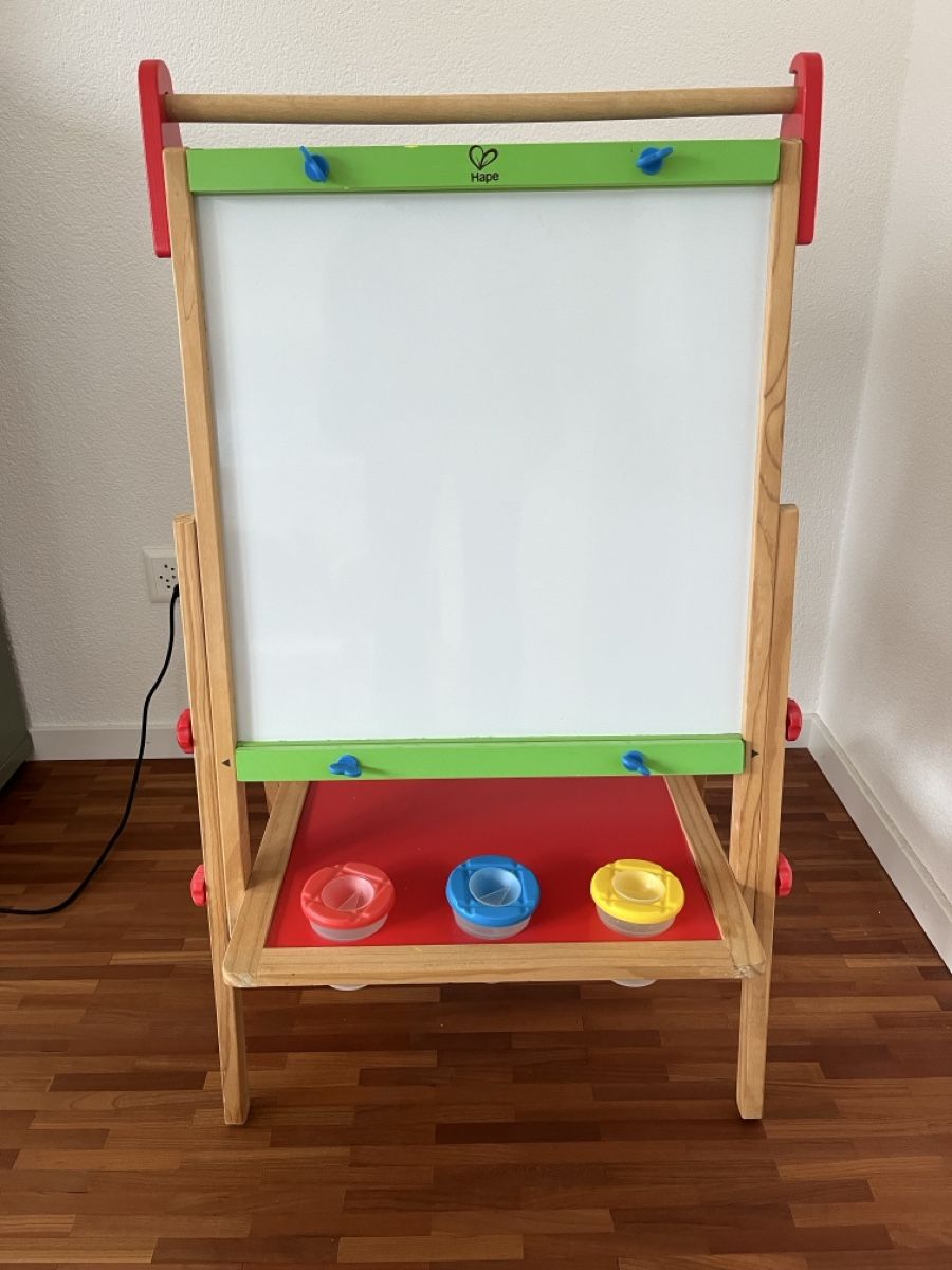 Cavalletti: Hape Staffelei Kinder, Doppelseitig, Top Zustand – Usato da Oberwil BL venduto da fmf77