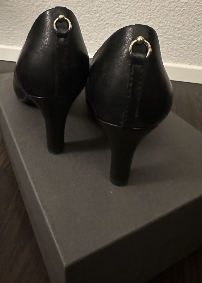 Tamaris Scarpe da donna: Pumps Schwarz Top Zustand! – Usato da Bolken venduto da viv_52qx 3