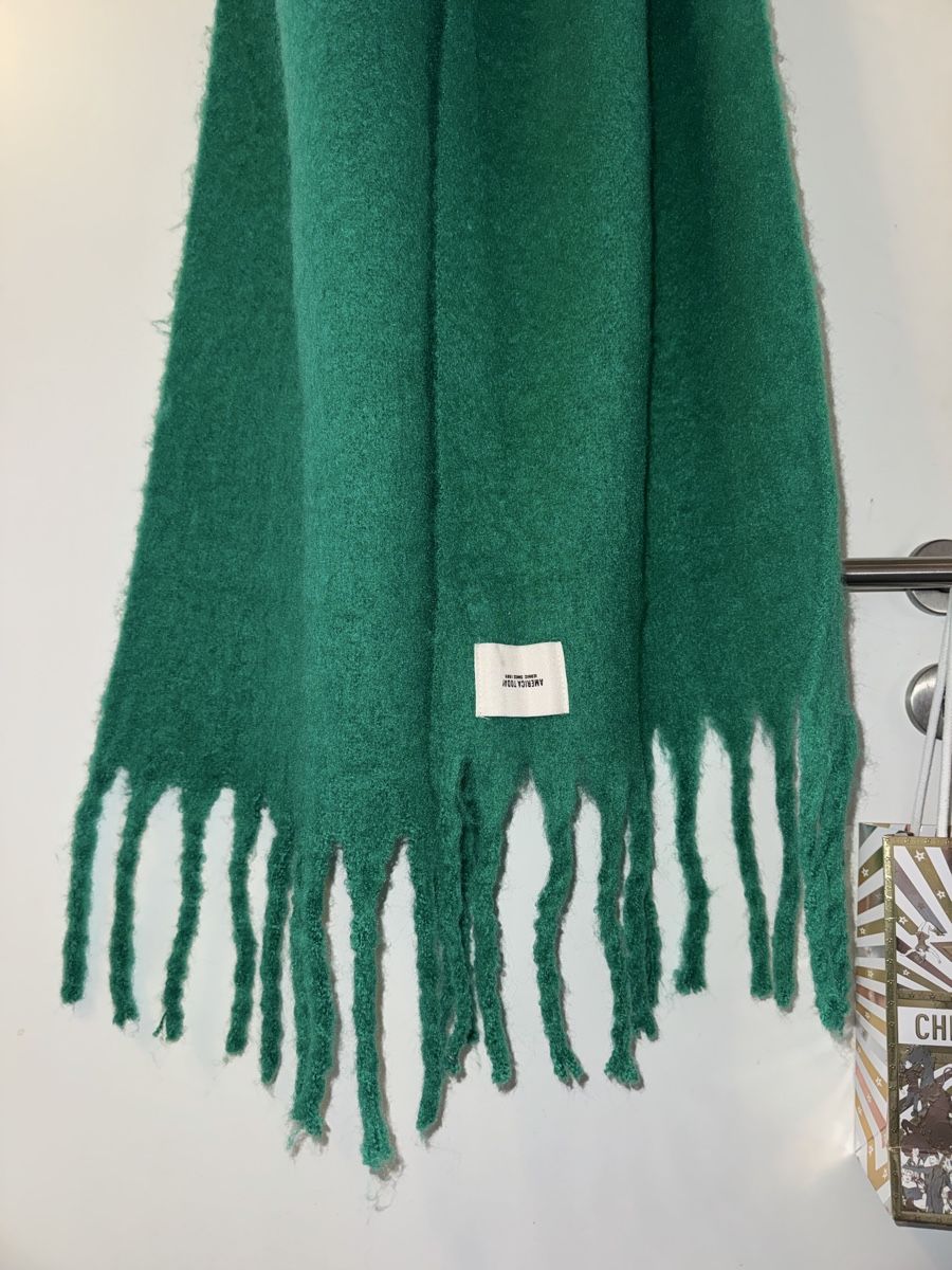Foulard & Sciarpe: Schal America Today – Usato da Obfelden venduto da tan_9lj9 7