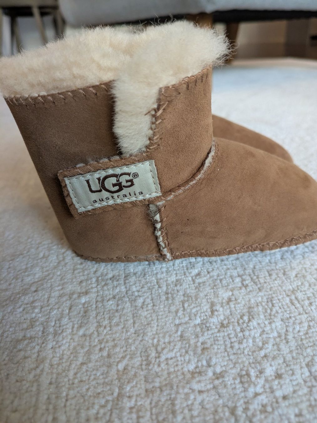Ugg Scarpe per ragazzi: UGG Stiefeletten Baby Grösse L Neu – Nuovo (secondo la descrizione) da Horgen venduto da yuk_5zjl 1