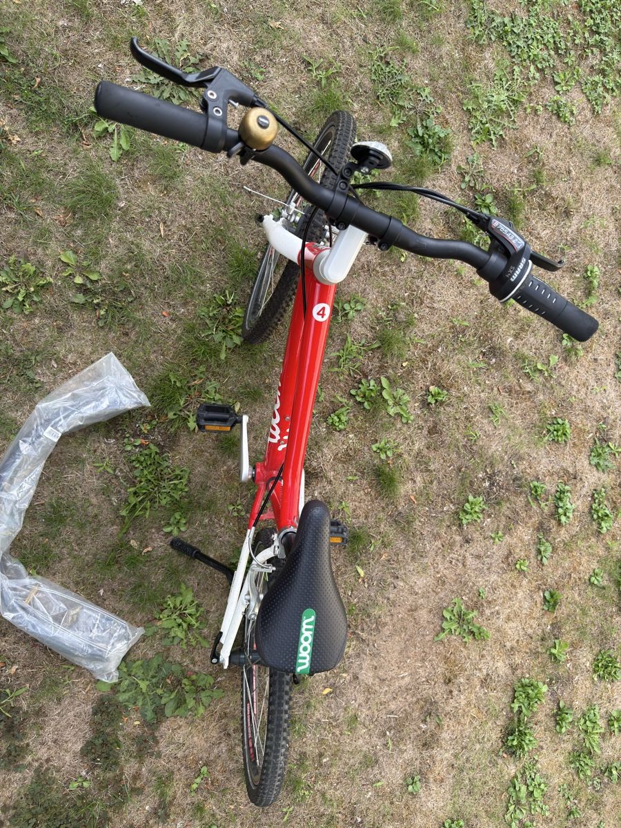 Woom Vélos: Kindervelo Woom 4 rot – D'occasion à Kreuzlingen par berndbeck 1