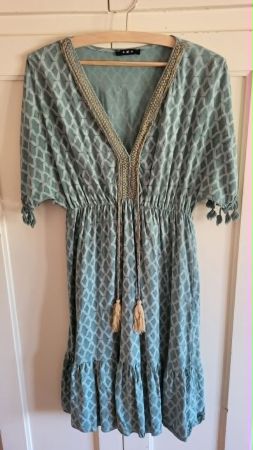 Robe bohème verte à motifs – taille S/M – bon état