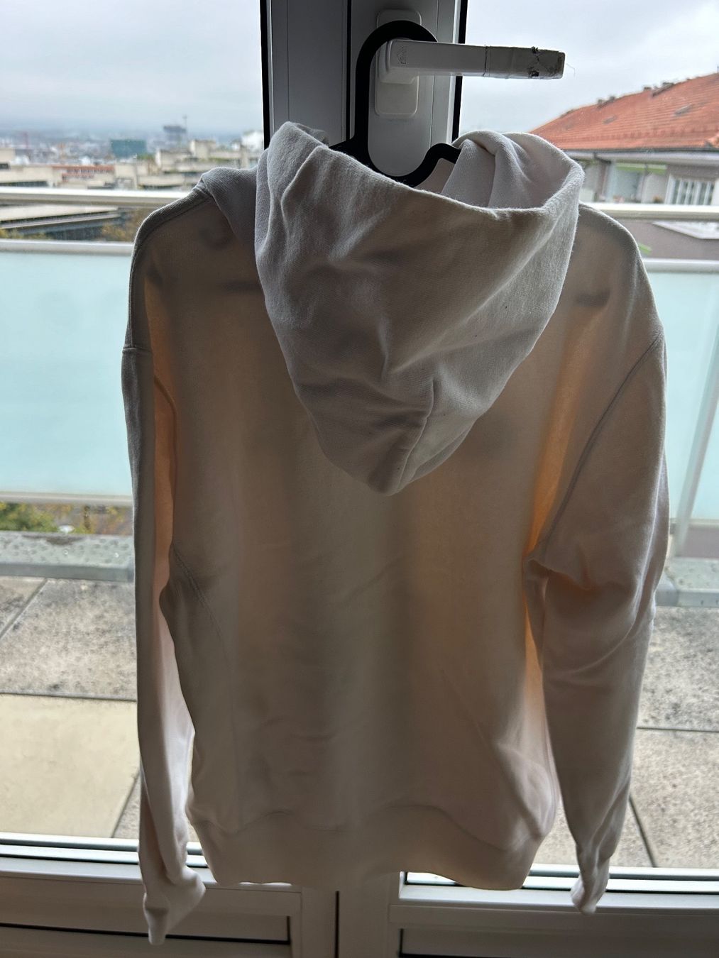 Champion Maglioni & Felpe: Two Champion Thick Hoodies – Usato da Genève venduto da Noemie.wrmsi 1