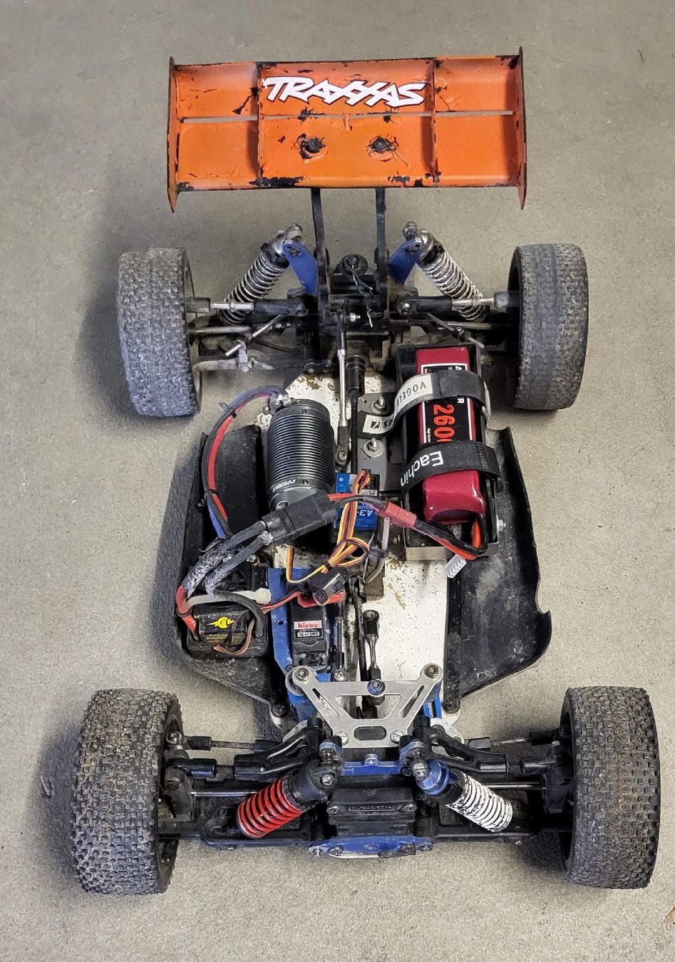 Kyosho RC Kits de montage: KYOSHO 1/8 4WD – D'occasion à islikon par mir_8cbw 3