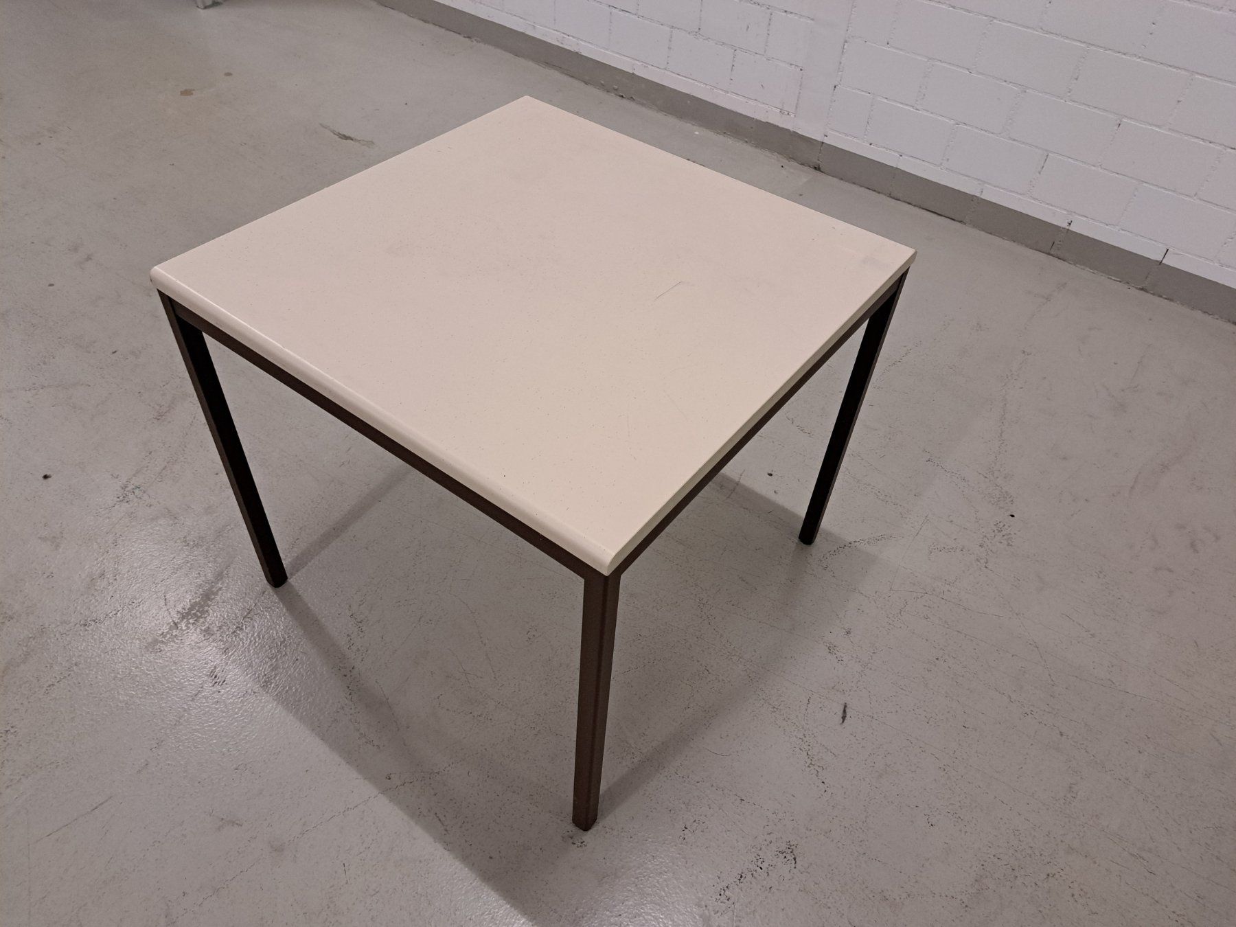 Tavoli: Beistelltisch beige/braun – Usato da Embrach venduto da lichttechnik 1