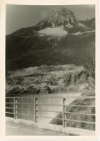 Grimentz   VS   -   Au Lac de Moiry        en 1963