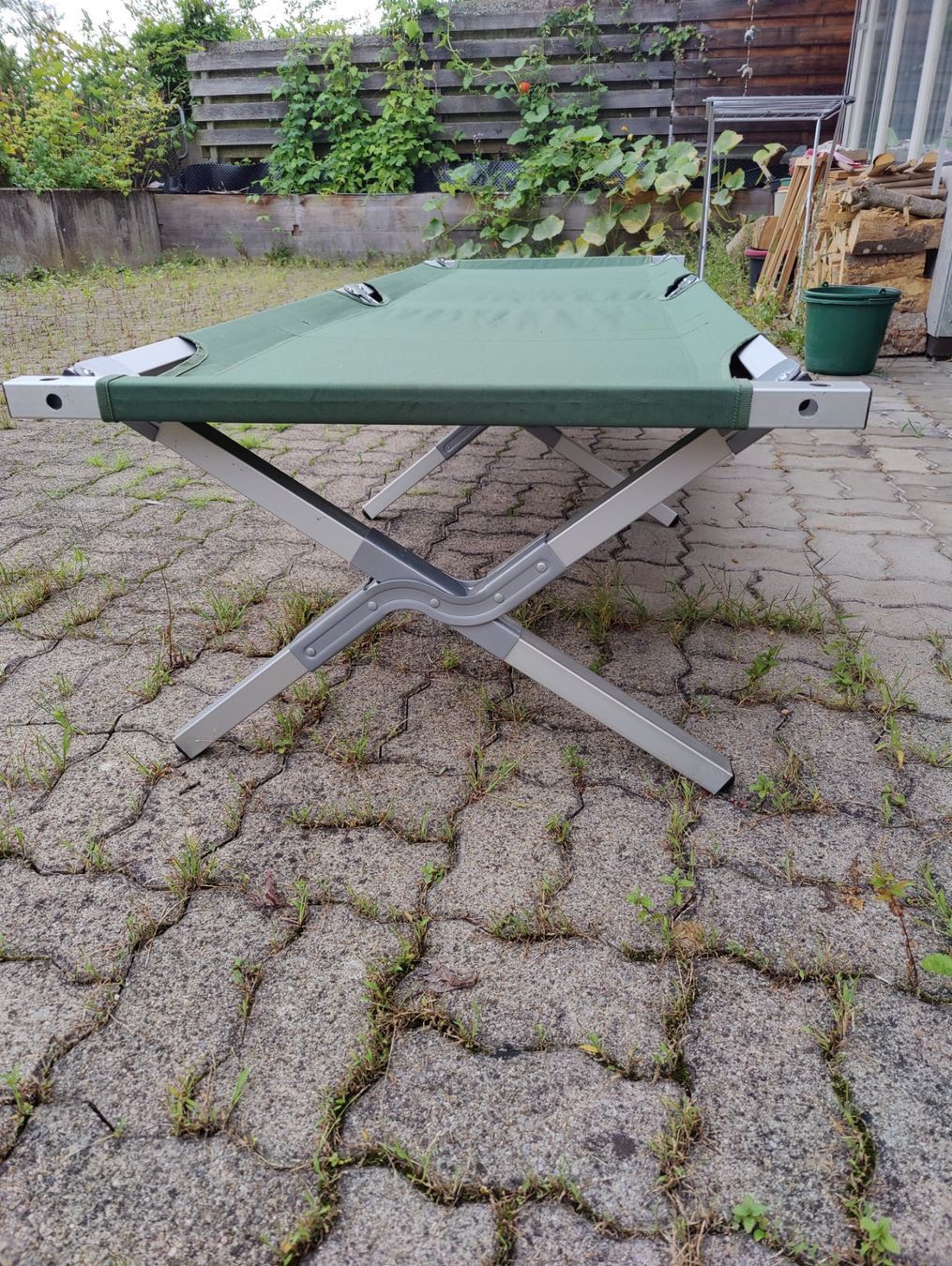 Lits: Feldbett – D'occasion à Schaffhausen par cic_87cy 1