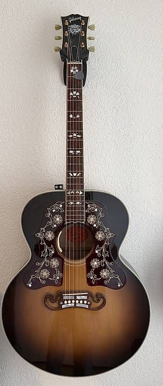Instruments de musique: Gibson SJ 200 Model Bob Dylan – D'occasion à Birsfelden par Eric2198