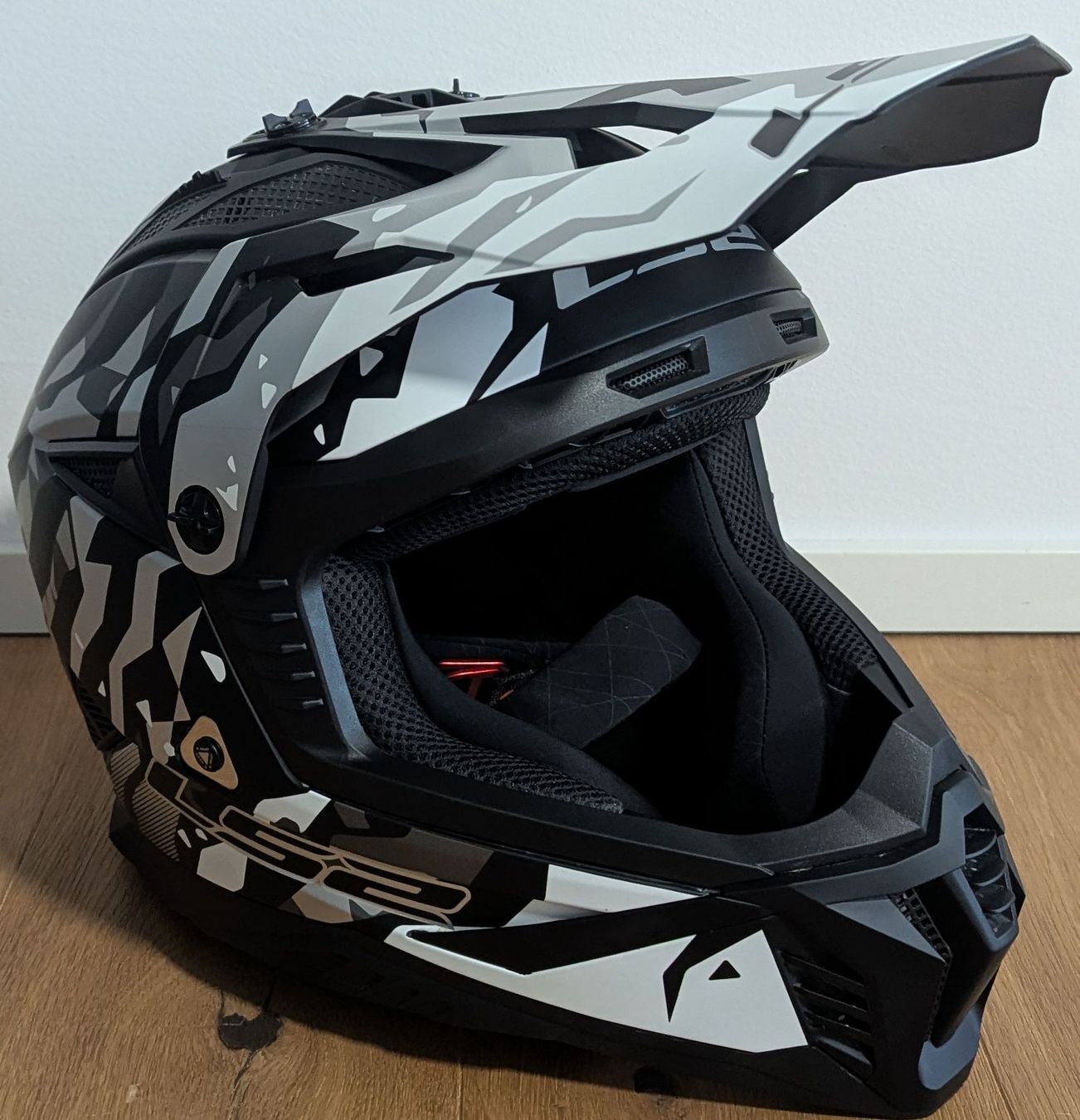 Caschi & visiere: LS2 FAST II MX Helm - Grösse S – Usato da Oberglatt ZH venduto da 4br_vwn2