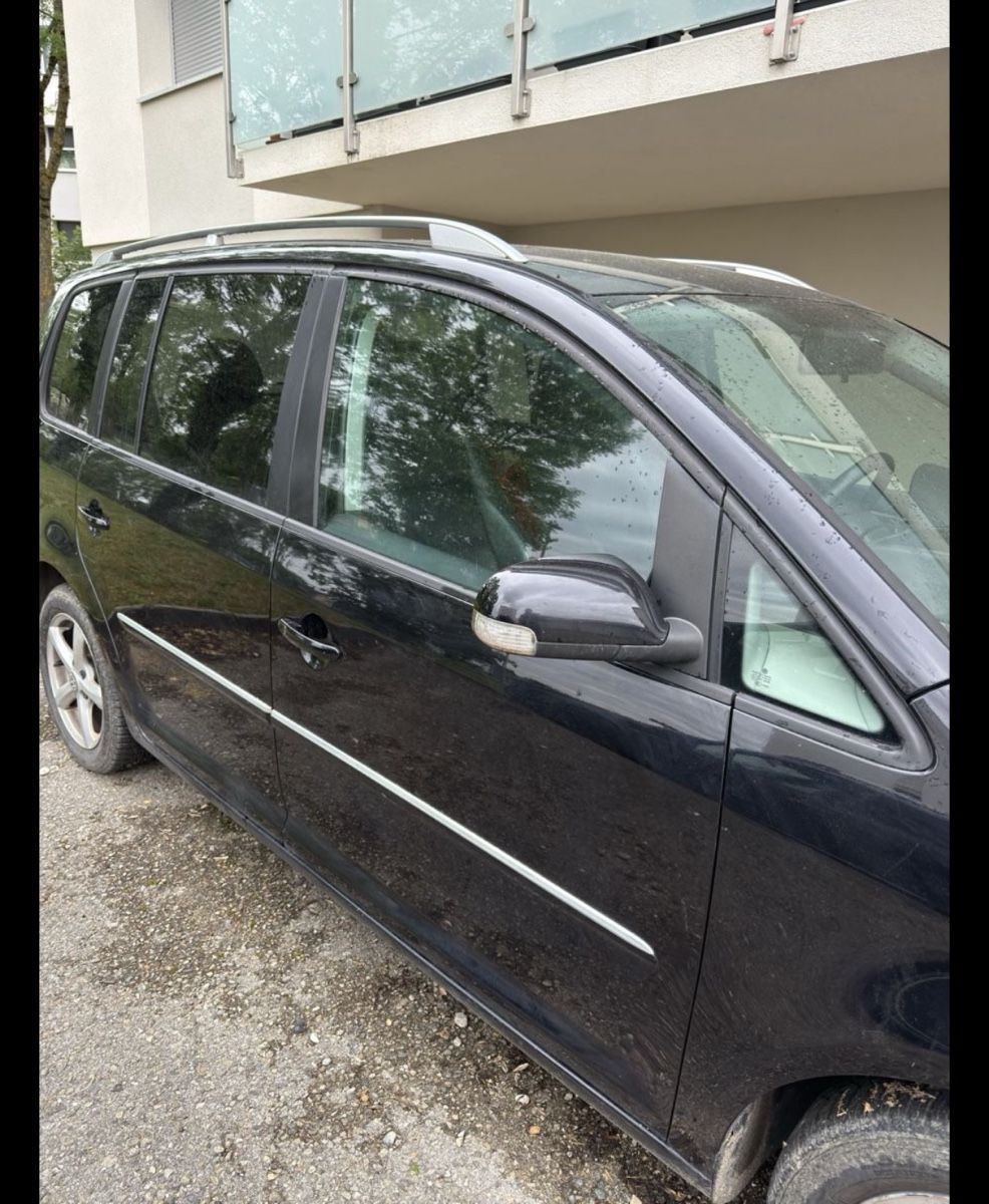 Automobili: VW TOURAN 2.0 TDi – Difettoso da Cressier NE venduto da Ala_b 1