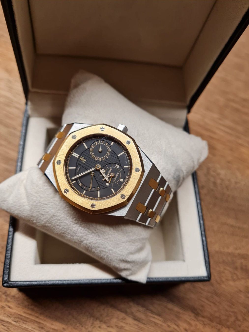 Audemars Piguet Orologi: Audemars Piguet ROYAL OAK 25730 SA – Usato da Sursee venduto da watch-hunter13