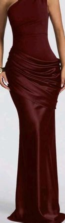 Robe de soirée bordeaux asymétrique taille unique
