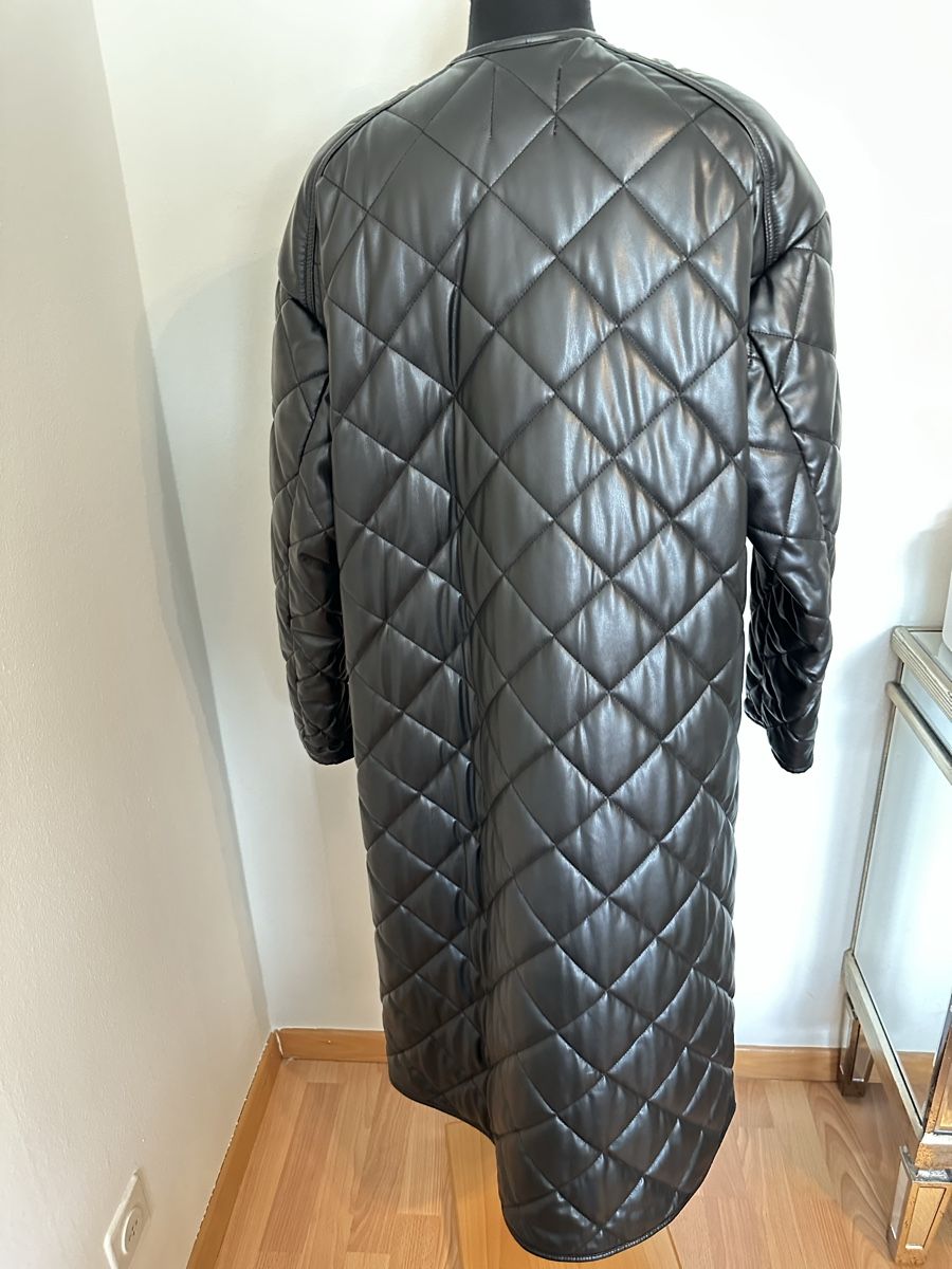 Zara Vestes: Zara Black Quilted Padded Coat - Size S - Winter Essential – D'occasion à Murgenthal par mar_q2yf 1