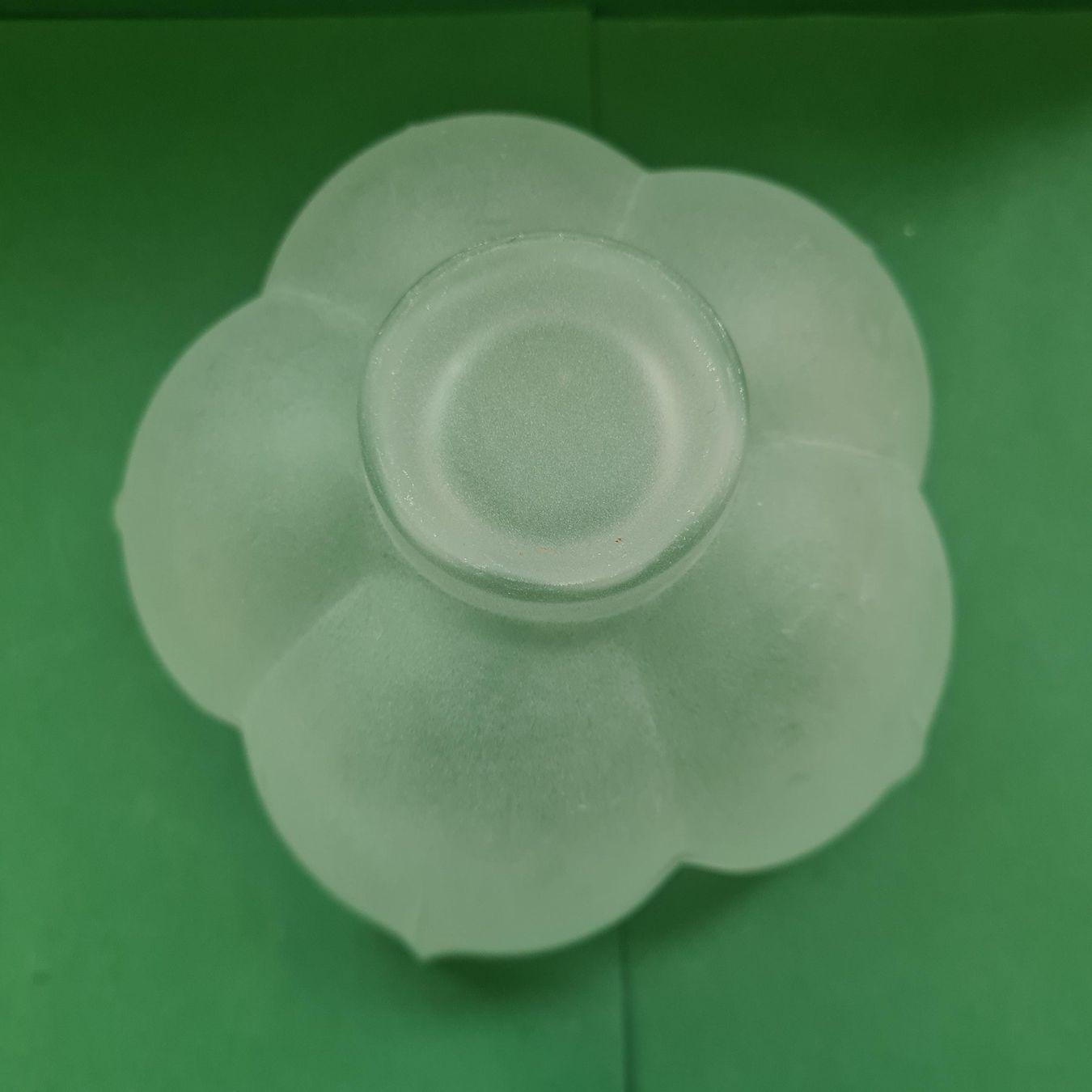 Alle Dekorationen: Kleine Glasschale Lotusblüte – Gebraucht aus Urdorf von sumrum 1