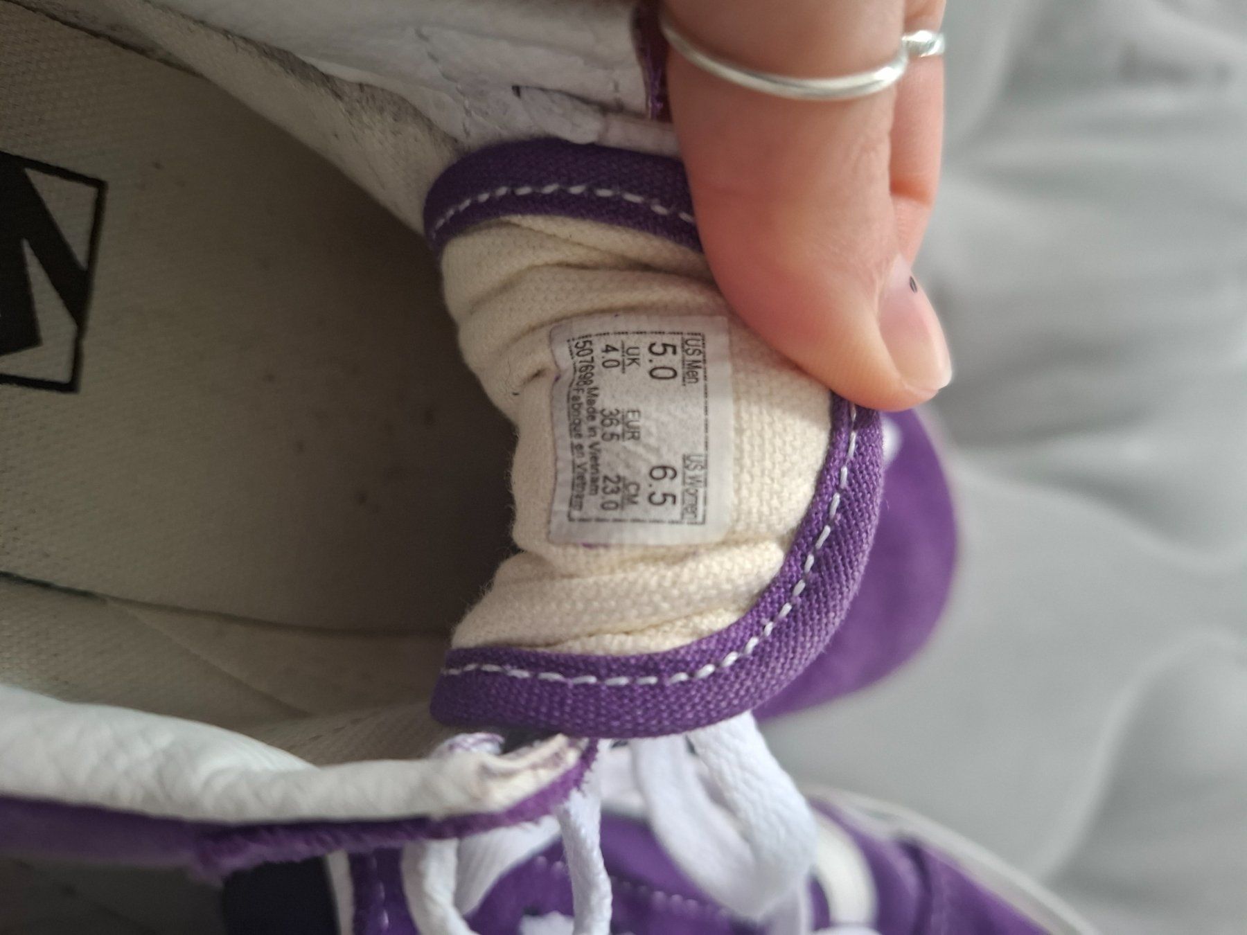 Vans Scarpe da donna: Vans Sneaker lila, Grösse 36.5 – Usato da Zürich venduto da pan_622n 1