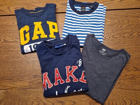 Kleiderpaket 4 Langarmshirts Gr. 128 Marken