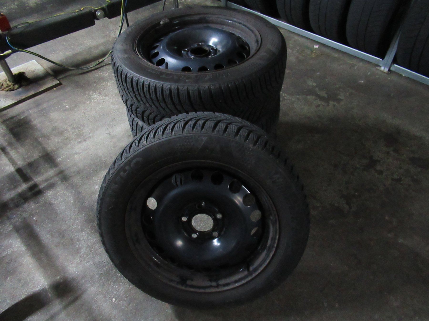 Opel Pneumatici & Ruote complete: Winterräder Opel Meriva – Usato da Horw venduto da wer_hz87