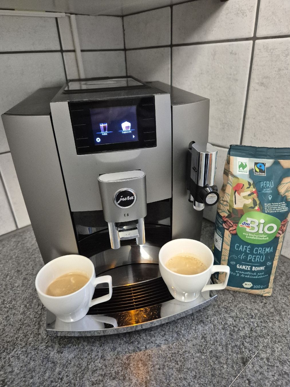 Jura Macchine per caffè & Macchine per espresso: Jura E8 (SB) Top Zustand – Usato da Bürglen TG venduto da mar_5qv2