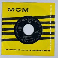 Single: ELVIS PRESLEY - Kiss Me Quick (1963)