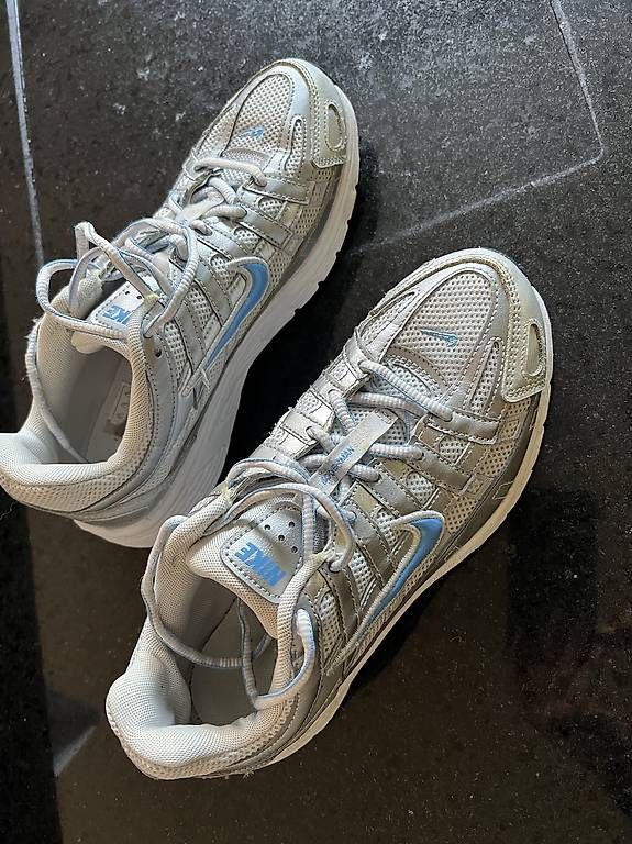 Scarpe da uomo: Nike Freizeit Sneaker Teens – Usato da Uster venduto da cut_7g79 1