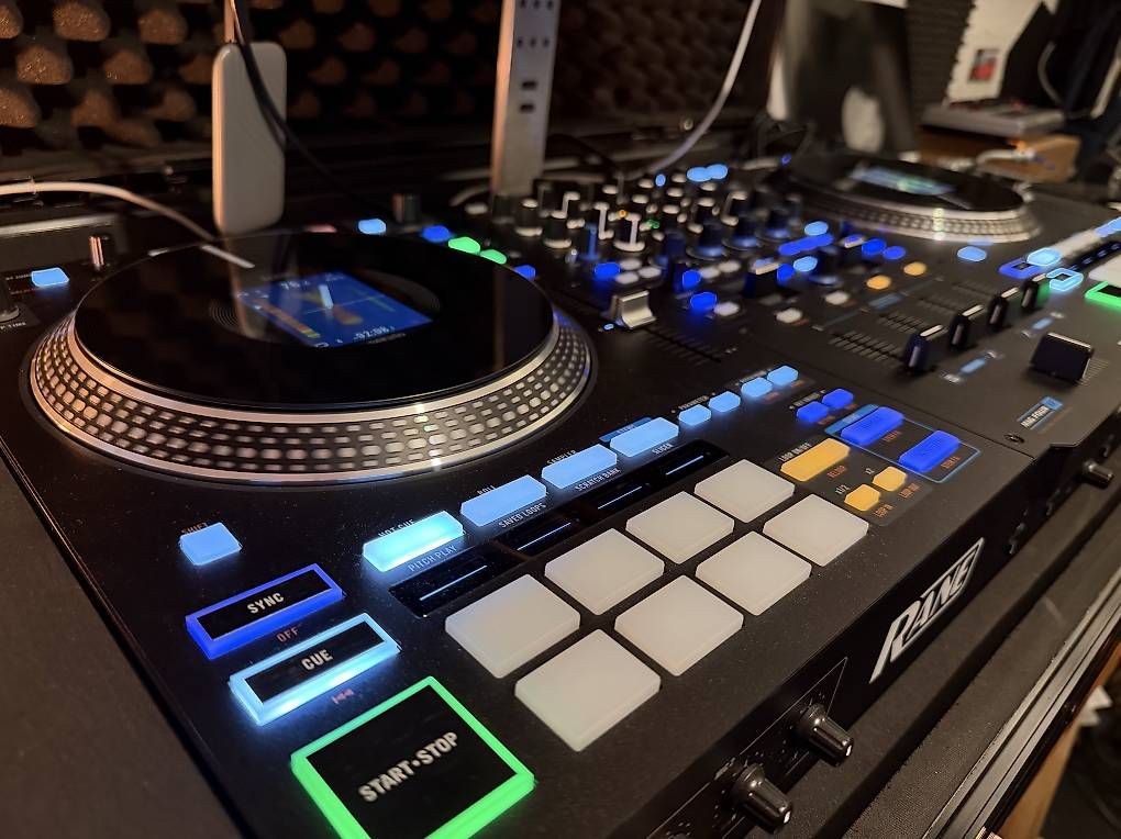 Rane Console di mixaggio: Rane Performer mit Flight Case – Usato da Uesslingen venduto da musikbedarf 1